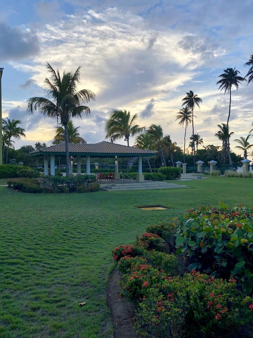 Aquatika Paraiso Tropical Loiza Luaran gambar
